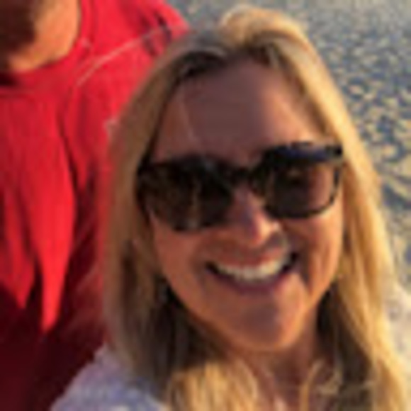 Profile Picture of Kristina Van bruggen (@kvanbruggen) on Poshmark