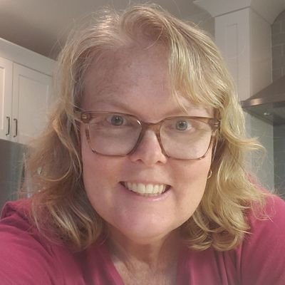 Profile Picture of Debbie Dotson (@DebbieDots) on Twitter