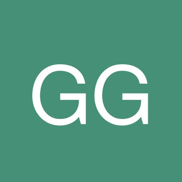 Profile Picture of Grace Glader (@geglad) on Poshmark