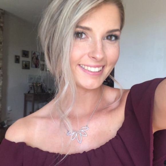 Profile Picture of Brianna Mazzenga (@brimazzenga) on Poshmark