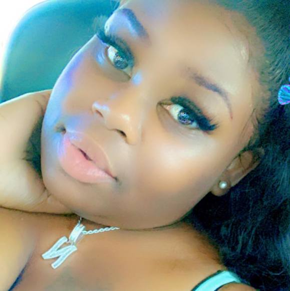 Profile Picture of Aketa Allen (@taysweets4) on Poshmark