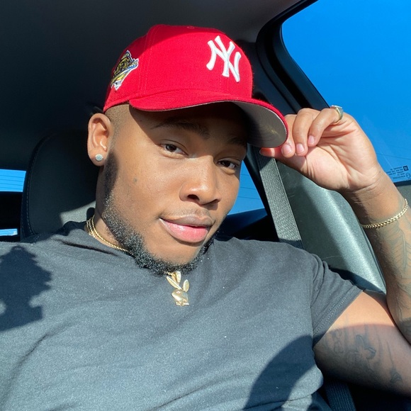 Profile Picture of Alex Patterson (@johnnnycashhh) on Poshmark