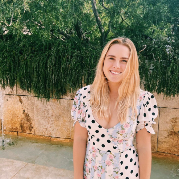Profile Picture of Katrina Froelich (@kfroelich1170) on Poshmark