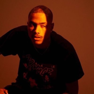 Profile Picture of Autumn Is Back (@stevelacyisloml) on Twitter