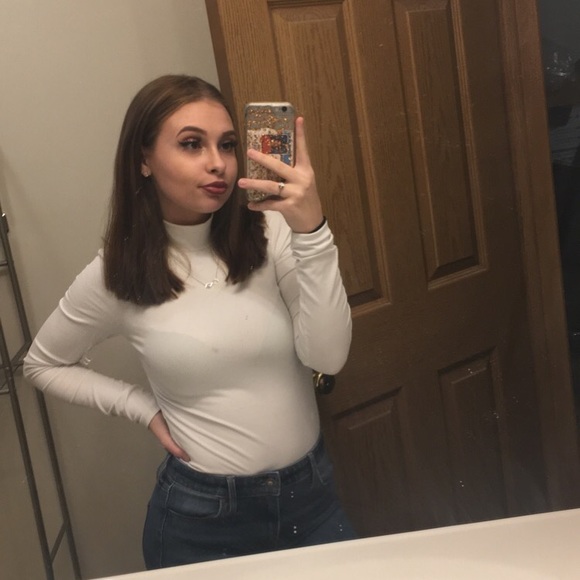 Profile Picture of Kyley Hunter (@khunter88) on Poshmark