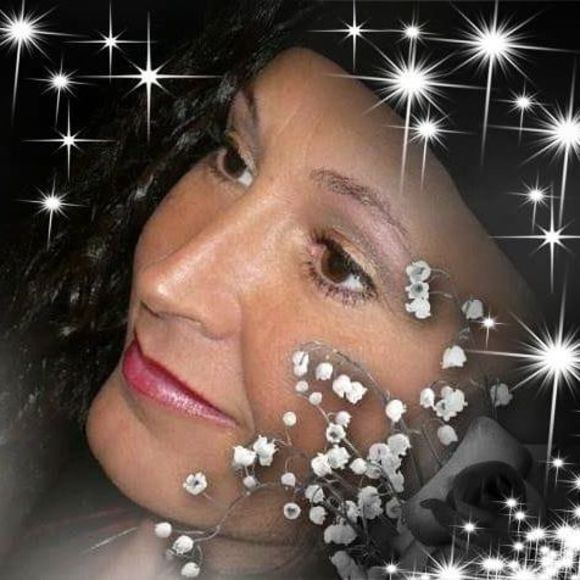 Profile Picture of Toni Soleau (@mcbainmark) on Poshmark