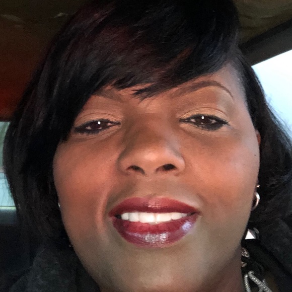 Profile Picture of Connie Simms (@cps_closet04) on Poshmark