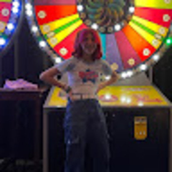 Profile Picture of Danielle Russin (@drussin08) on Poshmark