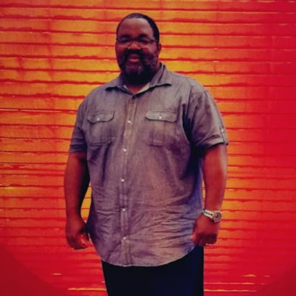 Profile Picture of Dwayne Collins (@dwaynec32) on Poshmark