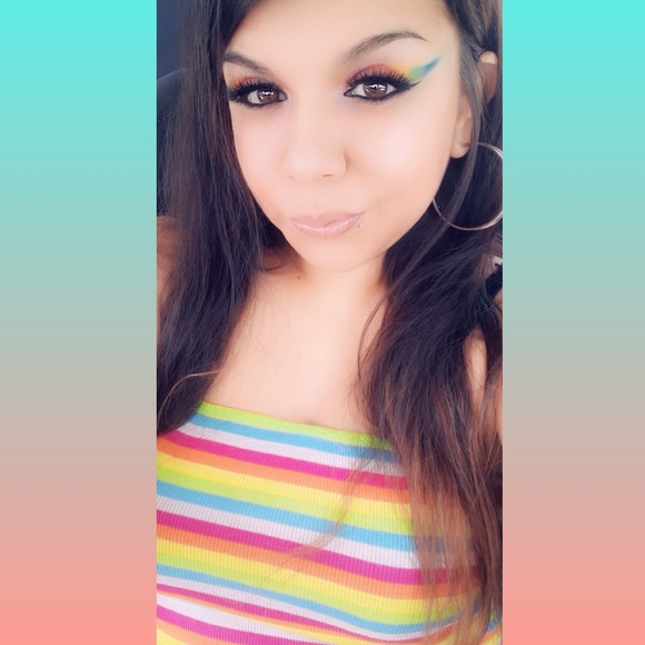 Profile Picture of Marissa Lopez (@marissuhh__) on Poshmark