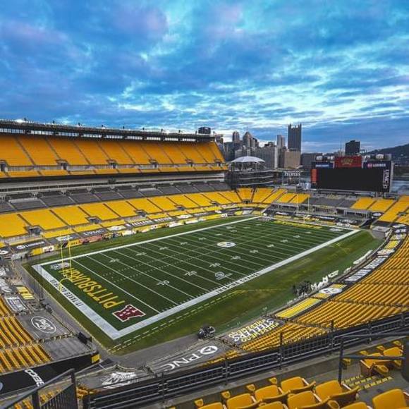 Bryan Huettmann - Poshmark Profile Picture of Bryan Huettmann (@bryanhuettmann) on Poshmark