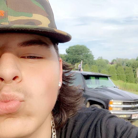 Profile Picture of Nathan Fleeger (@natedizzel77) on Poshmark