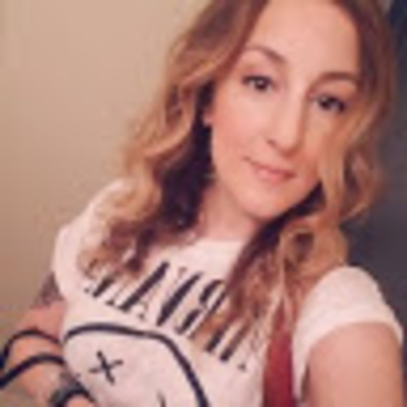 Profile Picture of Jennifer Diletto (@stiletto_nj) on Poshmark