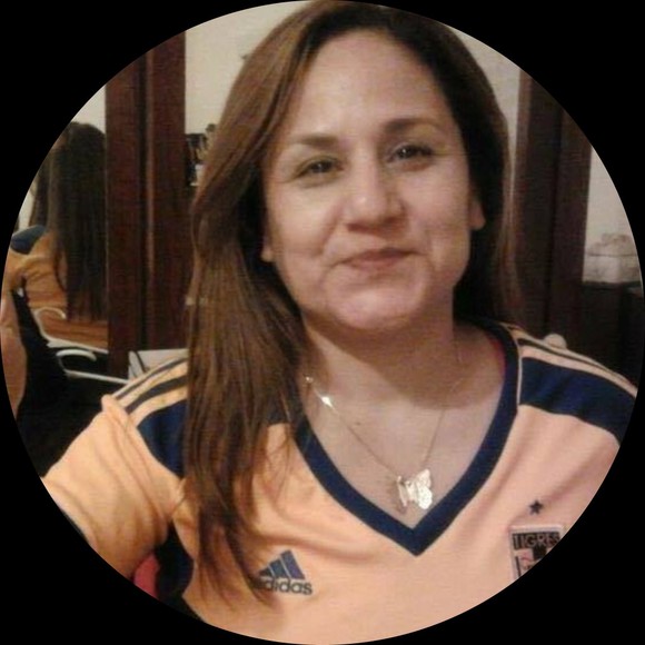 Sonia Reyna - Poshmark Profile Picture of Sonia Reyna (@sonyral) on Poshmark