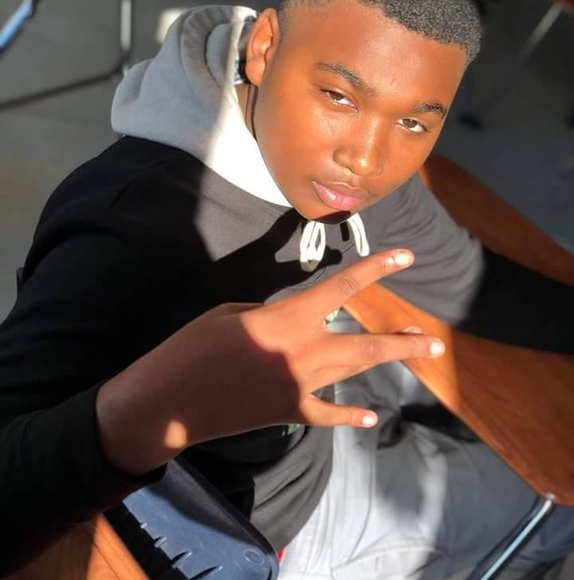 Profile Picture of Tyler Rich (@trichard12) on Poshmark