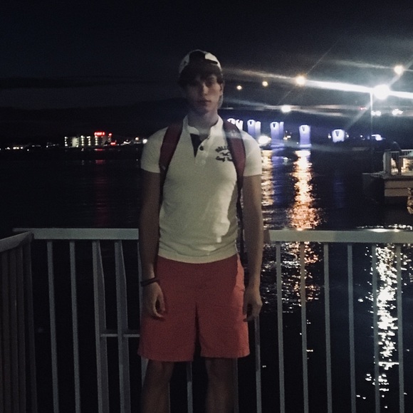 Profile Picture of Sean Mccartney (@seanmcc) on Poshmark