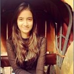 Profile Picture of riya shukla (@shukla.riya_) on Instagram