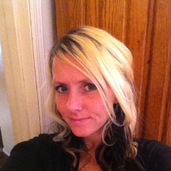 Profile Picture of Christy Hacker (@christy_hacker) on Poshmark