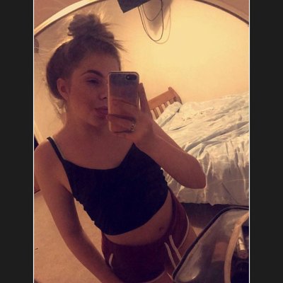 Profile Picture of Chloe Pugh (@chloepugh393) on Twitter