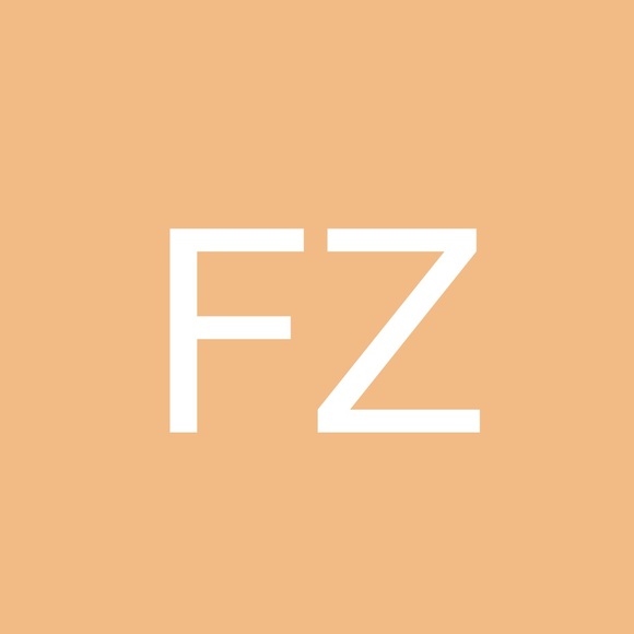 Profile Picture of Fengyun Zhang (@zoefiftyshots) on Poshmark