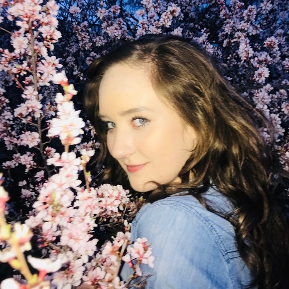 Profile Picture of Mason Holliday (@masonholliday) on Poshmark