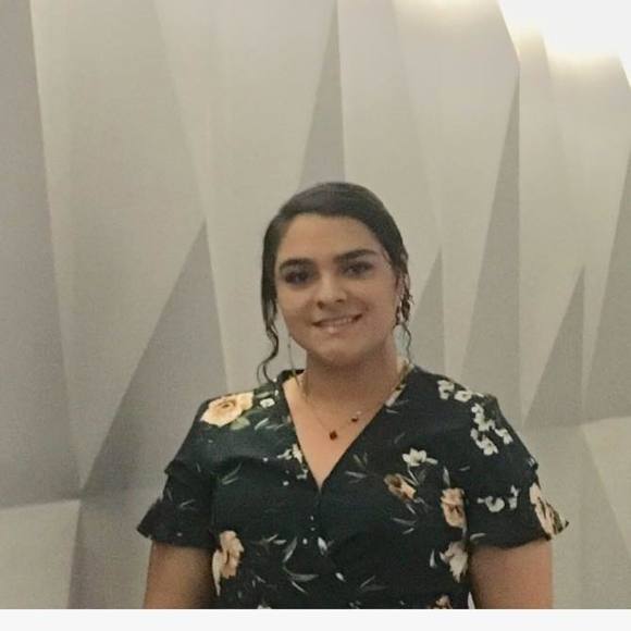 Profile Picture of Fany Harfuch (@fanyharfuch) on Poshmark