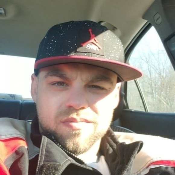 Profile Picture of Michael Kopp (@mikek8796) on Poshmark