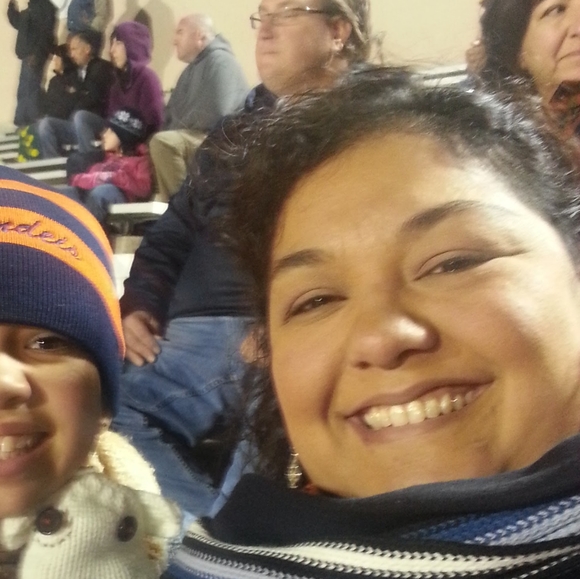 Profile Picture of K. Castillo (@katsbagstx) on Poshmark