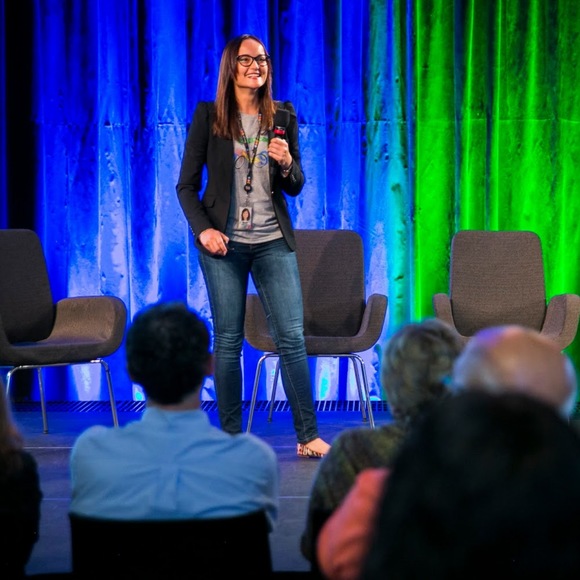 Profile Picture of Katarzyna Bednarowicz (@kasiabe) on Poshmark