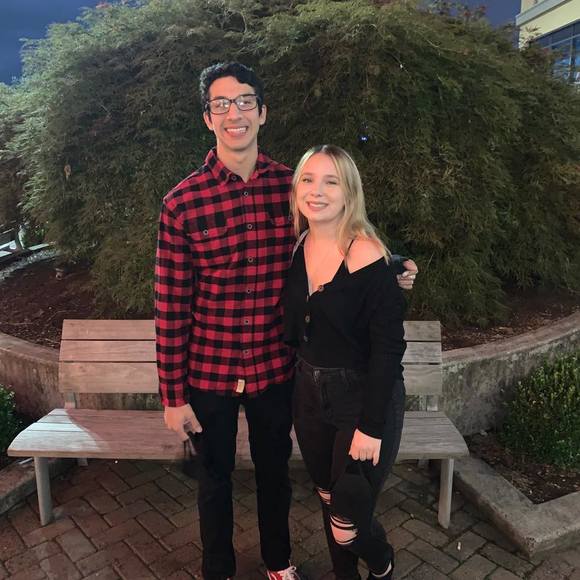 Profile Picture of Jade Cox (@jadecox_) on Poshmark