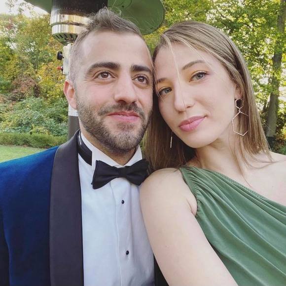 Profile Picture of Esther Shmunis (@eshmu) on Poshmark