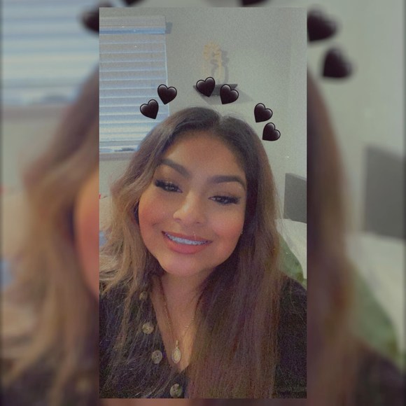 Profile Picture of Maritza Lara (@maritza_lara) on Poshmark