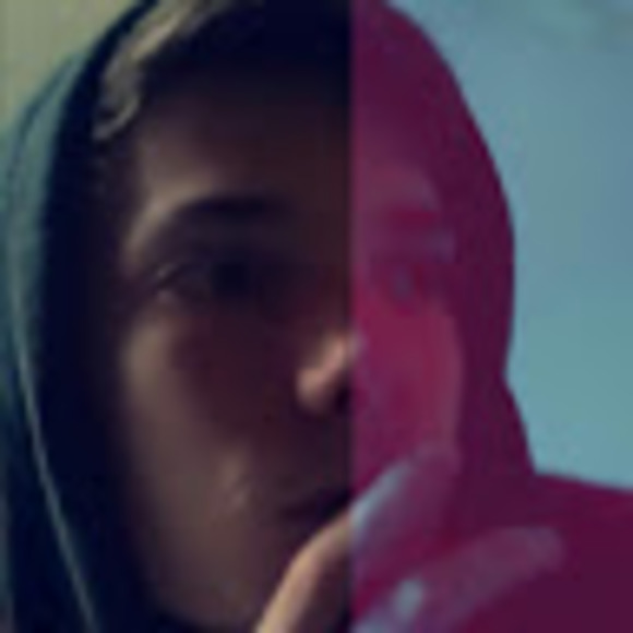 Profile Picture of Jaidan Redmann (@jaidanredmann) on Poshmark