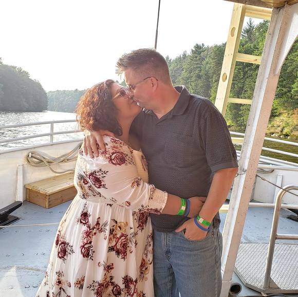 Profile Picture of Richard Schultz (@rich056) on Poshmark