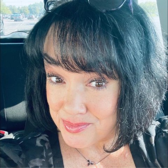 Profile Picture of Christy Bosarge (@simplychristy75) on Poshmark