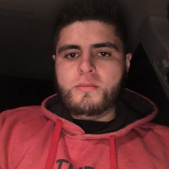 Profile Picture of Jhonnathan Ochoa (@paul29_) on Poshmark