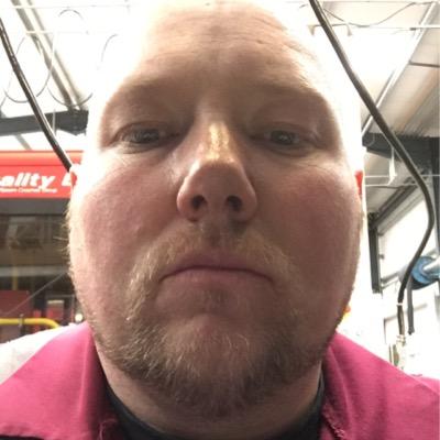 Profile Picture of Stuart Chandleron Twitter