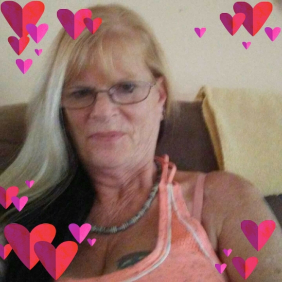 Profile Picture of Denise James (@dam6212) on Poshmark