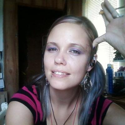 Profile Picture of Jessica Engler (@StarshineEngler) on Twitter