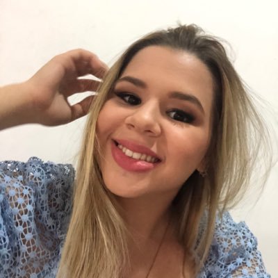 Profile Picture of Daniela Alvarez (@danielamunne) on Twitter