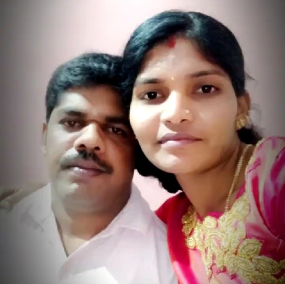Profile Picture of Anand Anand (@shalinianand784) on Poshmark