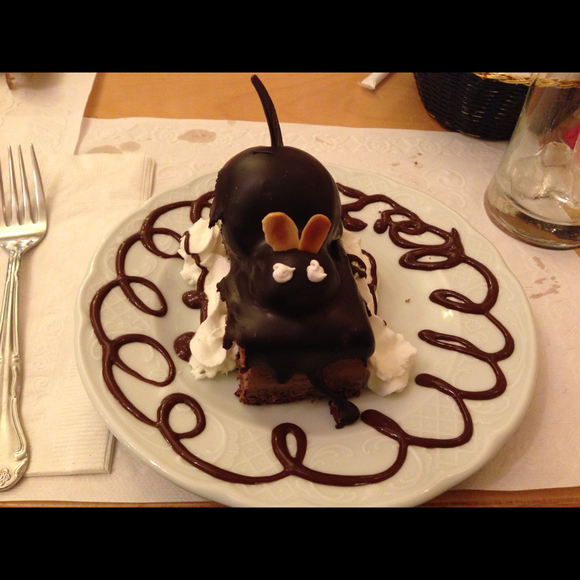 Profile Picture of Haya Dayem (@dayem1007) on Poshmark