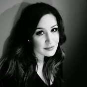 Profile Picture of Nicole Johnson (@MusicByNicoleJohnson) on Youtube