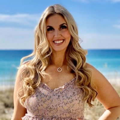 Profile Picture of Holley Sedlak (@holleysedlak) on Twitter