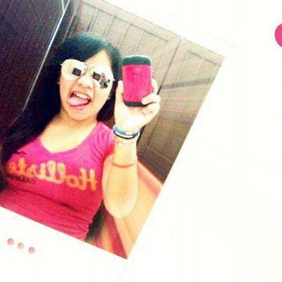 Profile Picture of Karina Garza (@karinagarza17) on Twitter