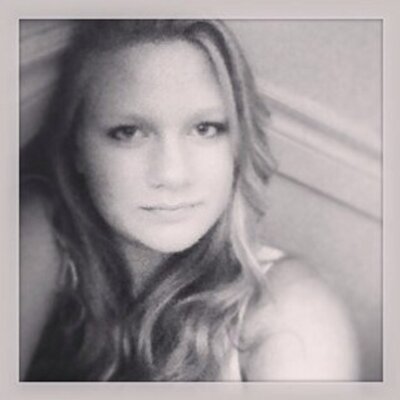 Profile Picture of Isabelle Unger (@IzzardPayne) on Twitter
