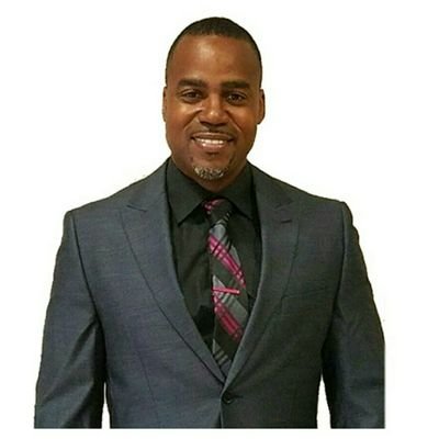 Profile Picture of Clinton M. McCoy (@ClintonCoy) on Twitter