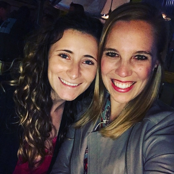 Profile Picture of Megan Button (@meganbutton) on Poshmark