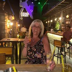 Profile Picture of Elaine Raven (@elaine.raven) on Tiktok