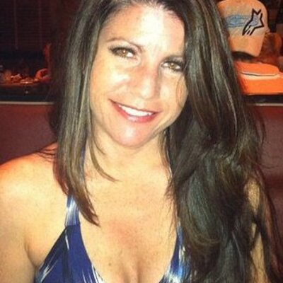 Profile Picture of LeAnn Scott (@ITMomof4) on Twitter